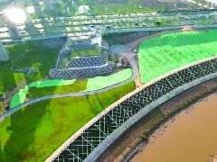沿潆溪河、荆溪河两岸打造“香飘果州”生态廊道